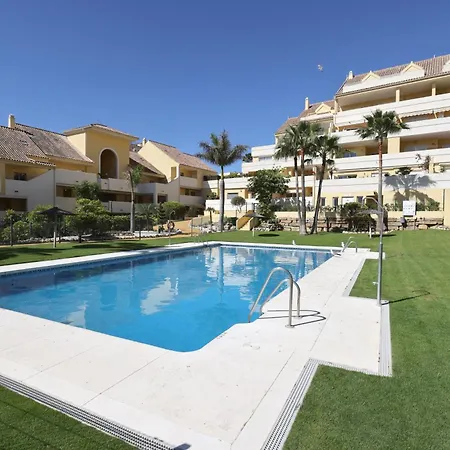 Spacious Puerto Alto Appartamento Estepona